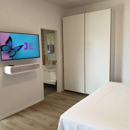 Apartment Vibo - Parking And Grill Jelsa (Hvar)